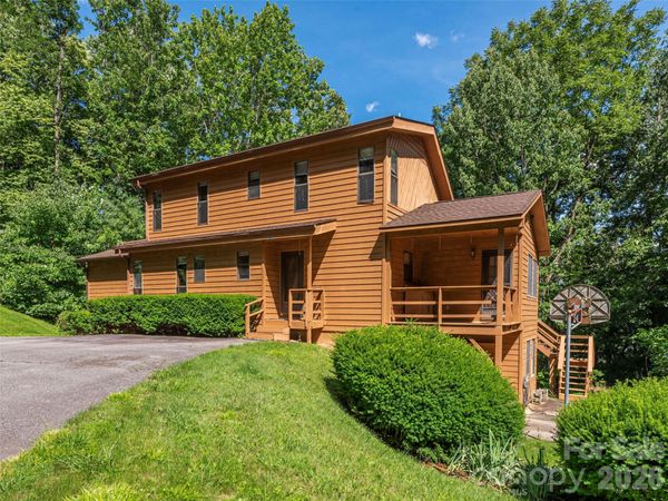 1575 Red Maple Drive , Waynesville, NC 28785