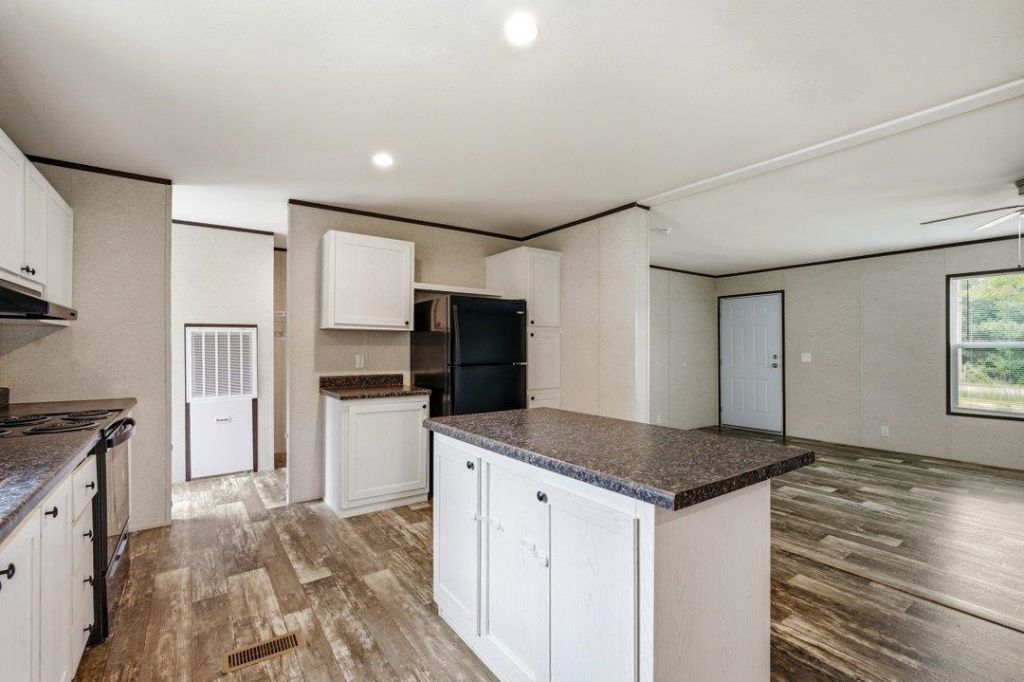 4181 Stillpond Rd.  Photo 8