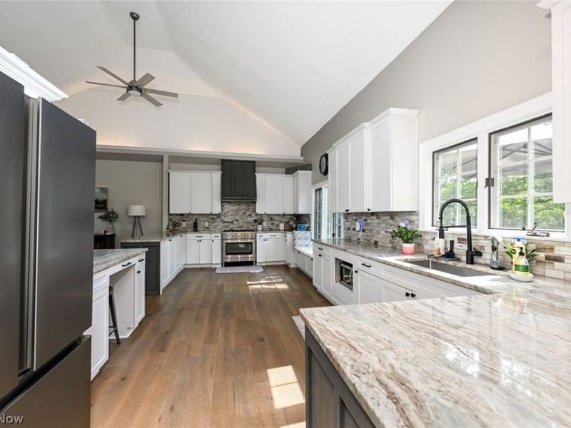8465 Settlers Passage, Brecksville, OH 44141 Photo 10