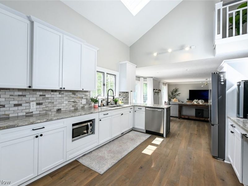 8465 Settlers Passage, Brecksville, OH 44141 Photo 15