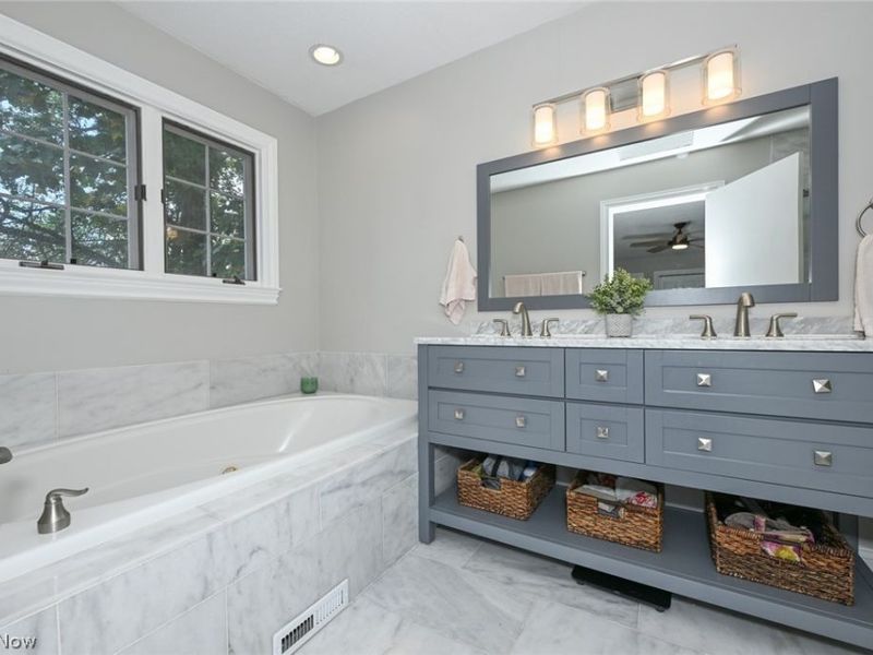 8465 Settlers Passage, Brecksville, OH 44141 Photo 28