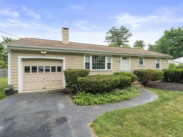41 Brick Kiln Ln, Pembroke, MA 02359