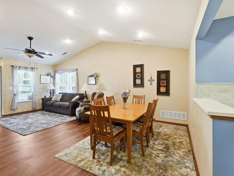 5382 Knotting Woods Drive , Westerville, OH 43081 Photo 12
