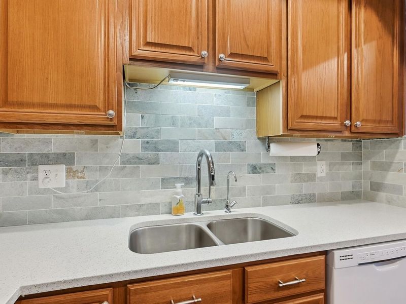 5382 Knotting Woods Drive , Westerville, OH 43081 Photo 15