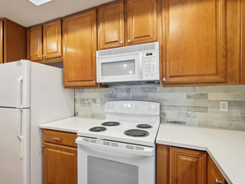 5382 Knotting Woods Drive , Westerville, OH 43081 Photo 17
