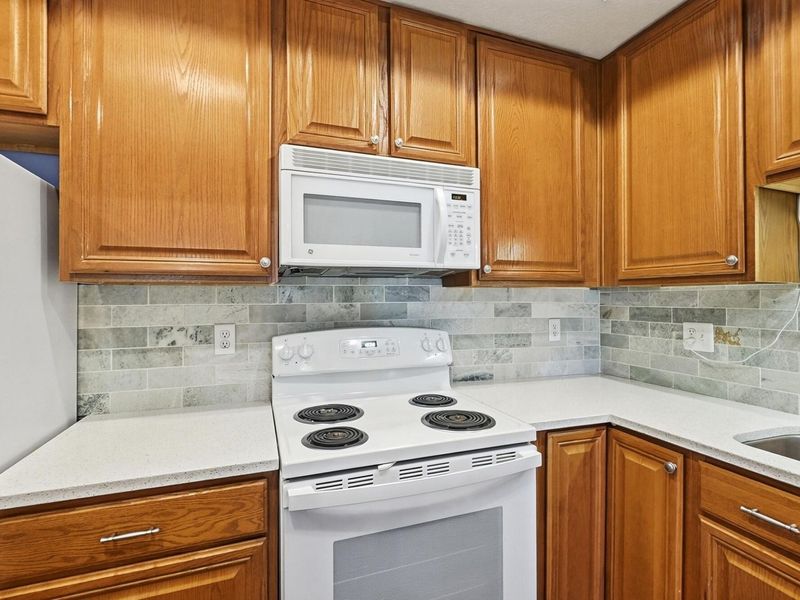 5382 Knotting Woods Drive , Westerville, OH 43081 Photo 18