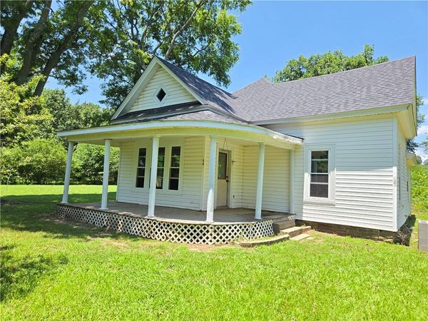 188 W Commercial Street , Ratcliff, AR 72951