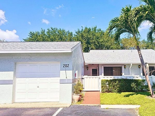 2640 W Gately Dr W , Unit 202, West Palm Beach, FL 33415