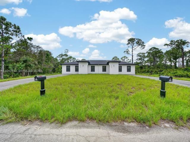 928-930 Hepburn Ave, Lehigh Acres, FL 33974 Photo