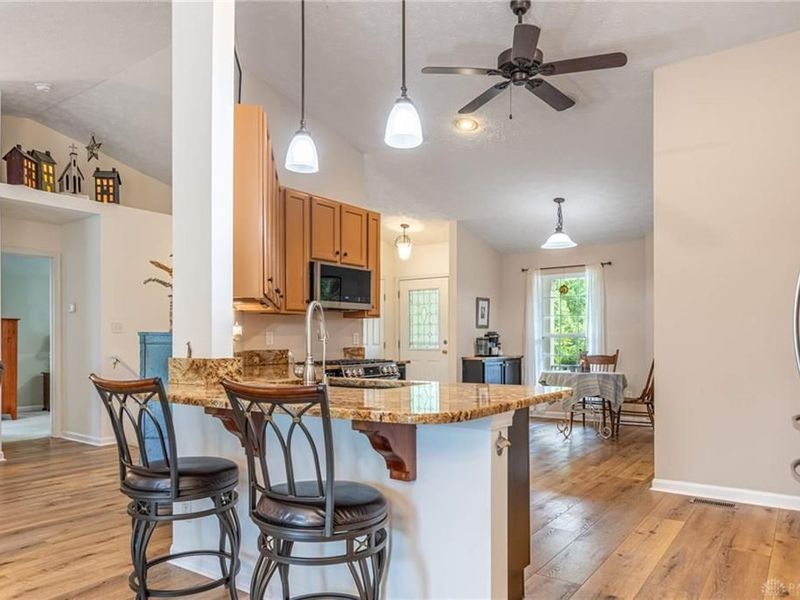 155 Keevers Point, Springboro, OH 45066 Photo 8