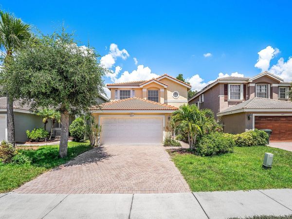 5477 Queenship Court, Greenacres, FL 33463