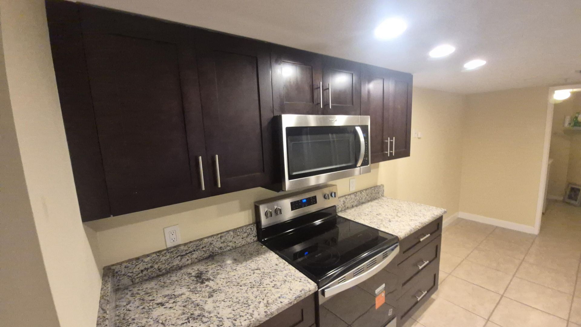 820 Lavers Circle, Unit G409, Delray Beach, FL 33444 Photo