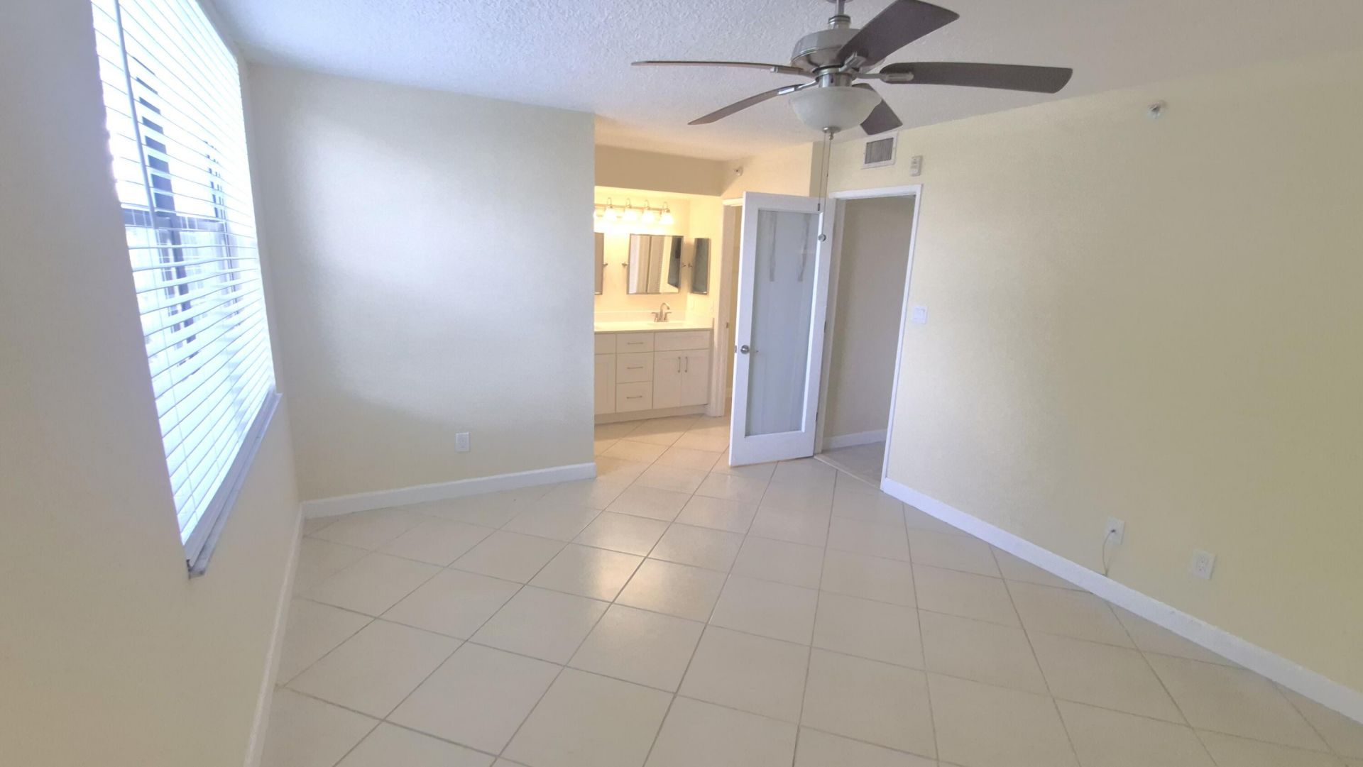 820 Lavers Circle, Unit G409, Delray Beach, FL 33444 Photo
