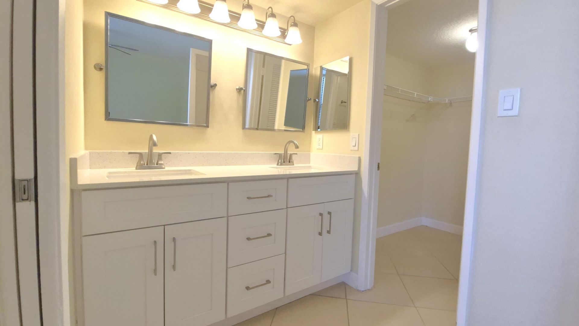 820 Lavers Circle, Unit G409, Delray Beach, FL 33444 Photo