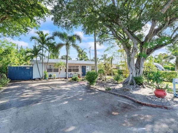 1427 NE 30th Street, Pompano Beach, FL 33064