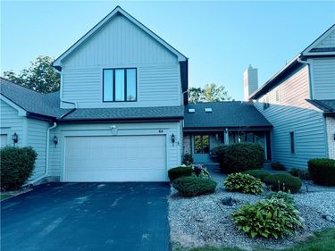64 Wood Run Commons , Rochester, NY 14612