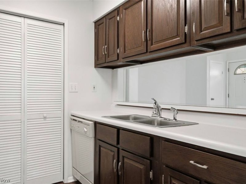 2549 Royal County Down #15A, Uniontown, OH 44685 Photo 15