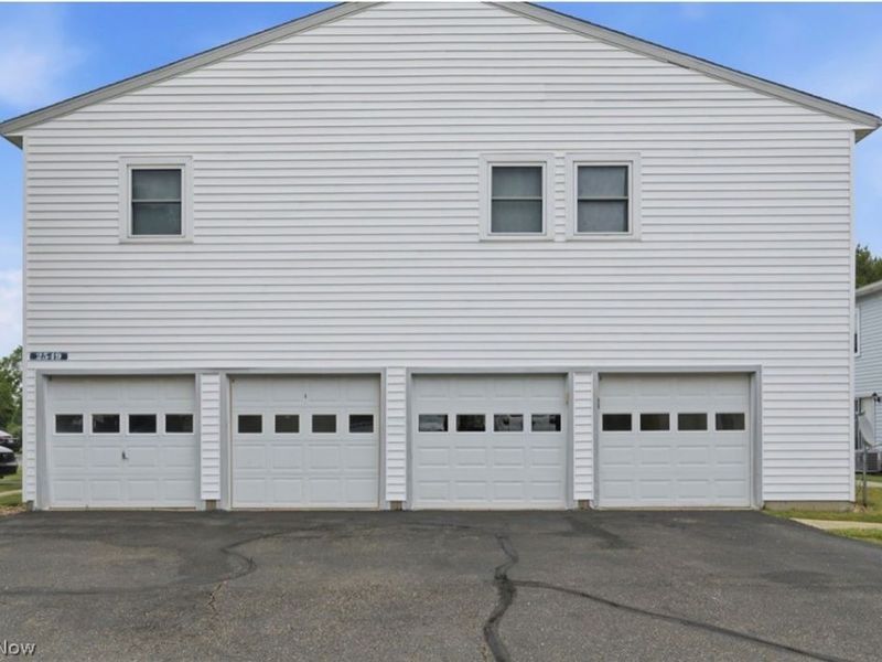 2549 Royal County Down #15A, Uniontown, OH 44685 Photo 6