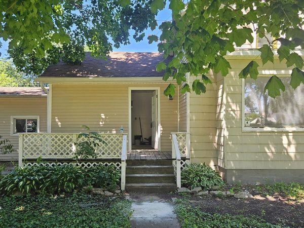 207 S Scott Street, Alexis, IL 61412