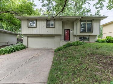 2512 N 143 Street, Omaha, NE 68164