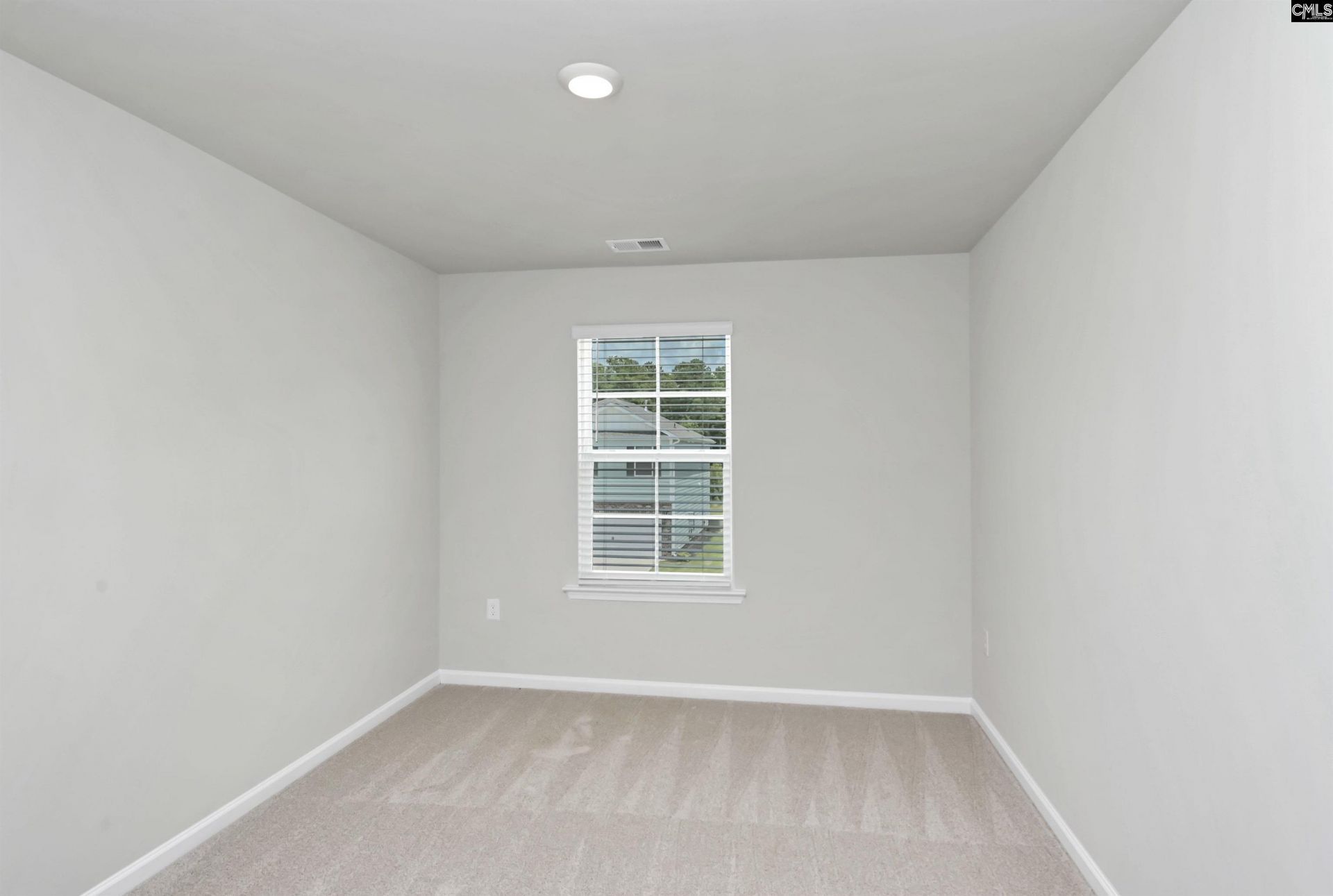 680 Glacier Road Photo 16
