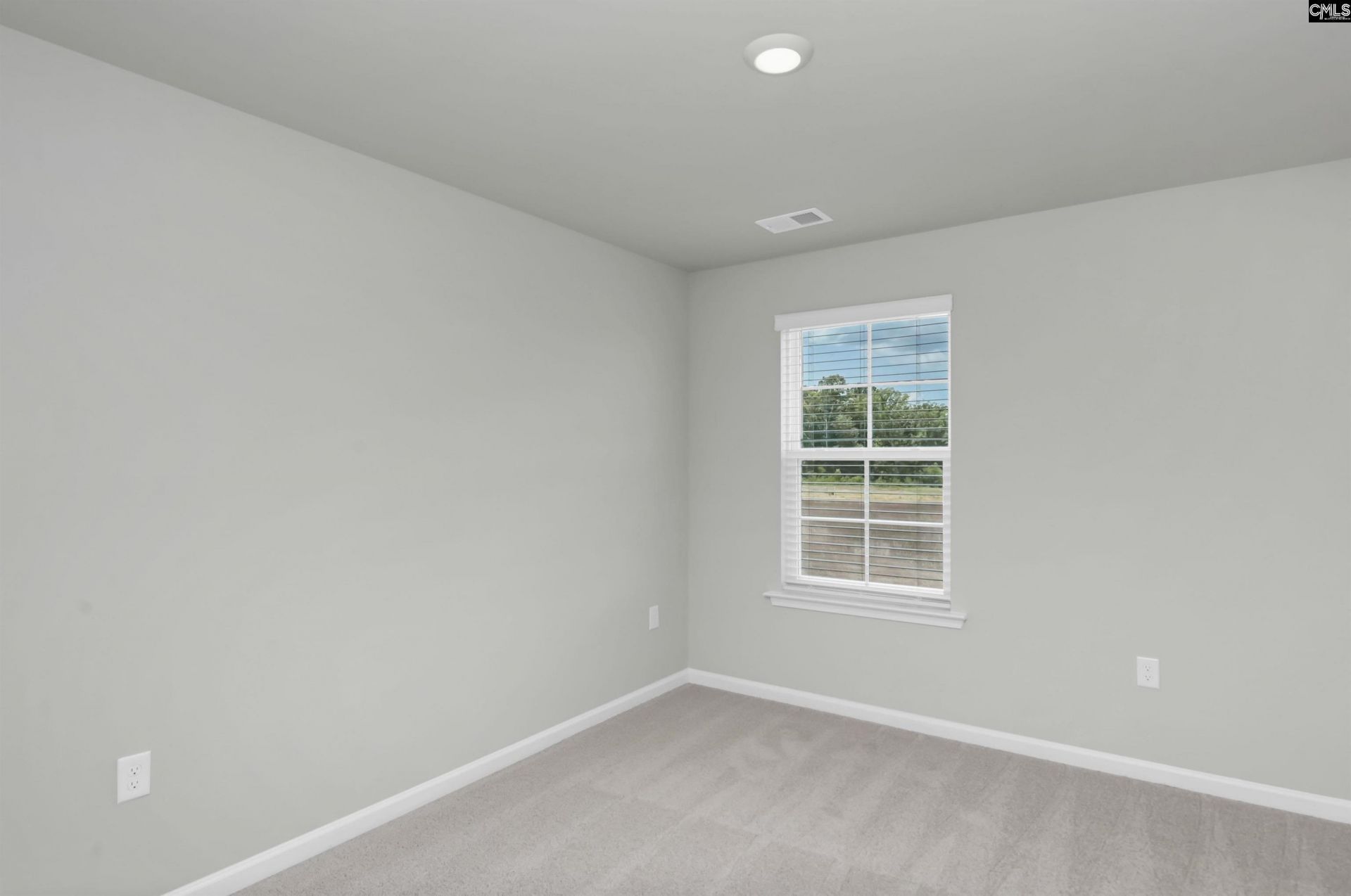 680 Glacier Road Photo 19