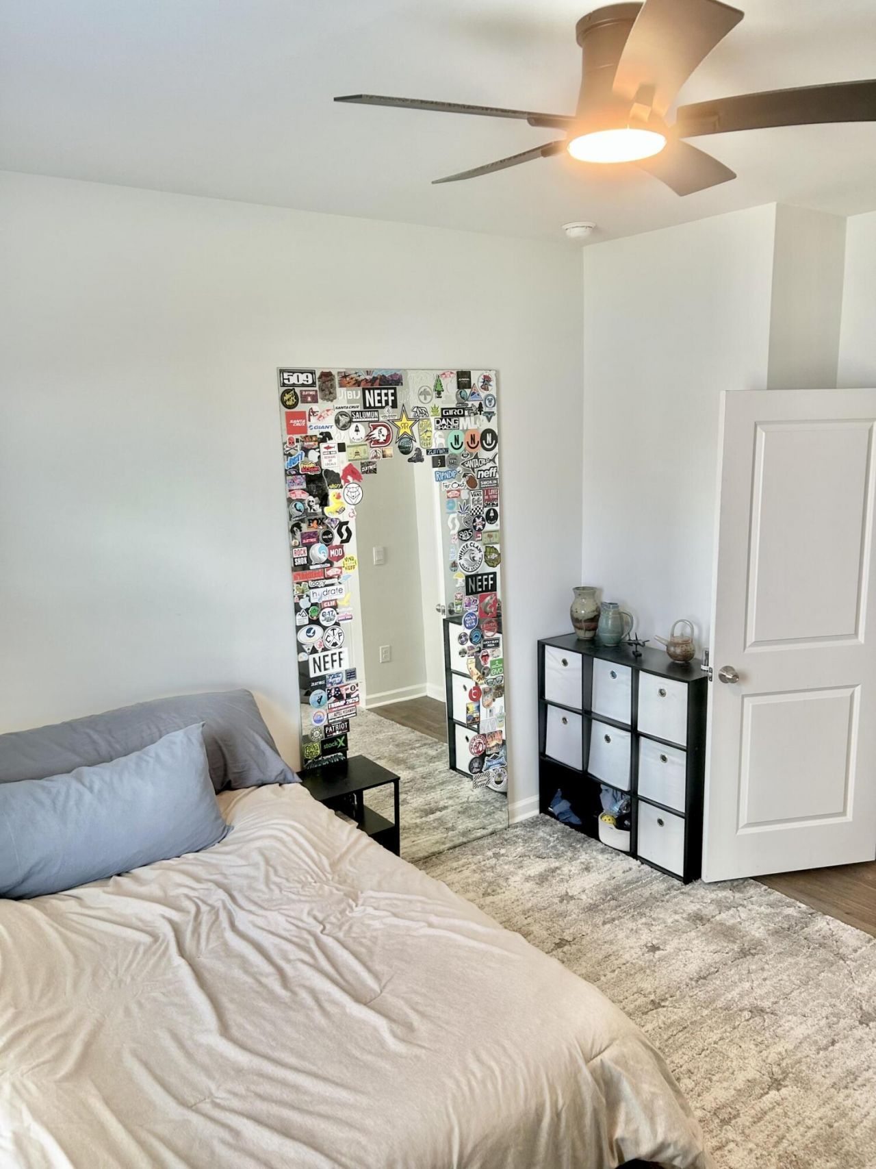 215 Watersglen Drive Photo 15