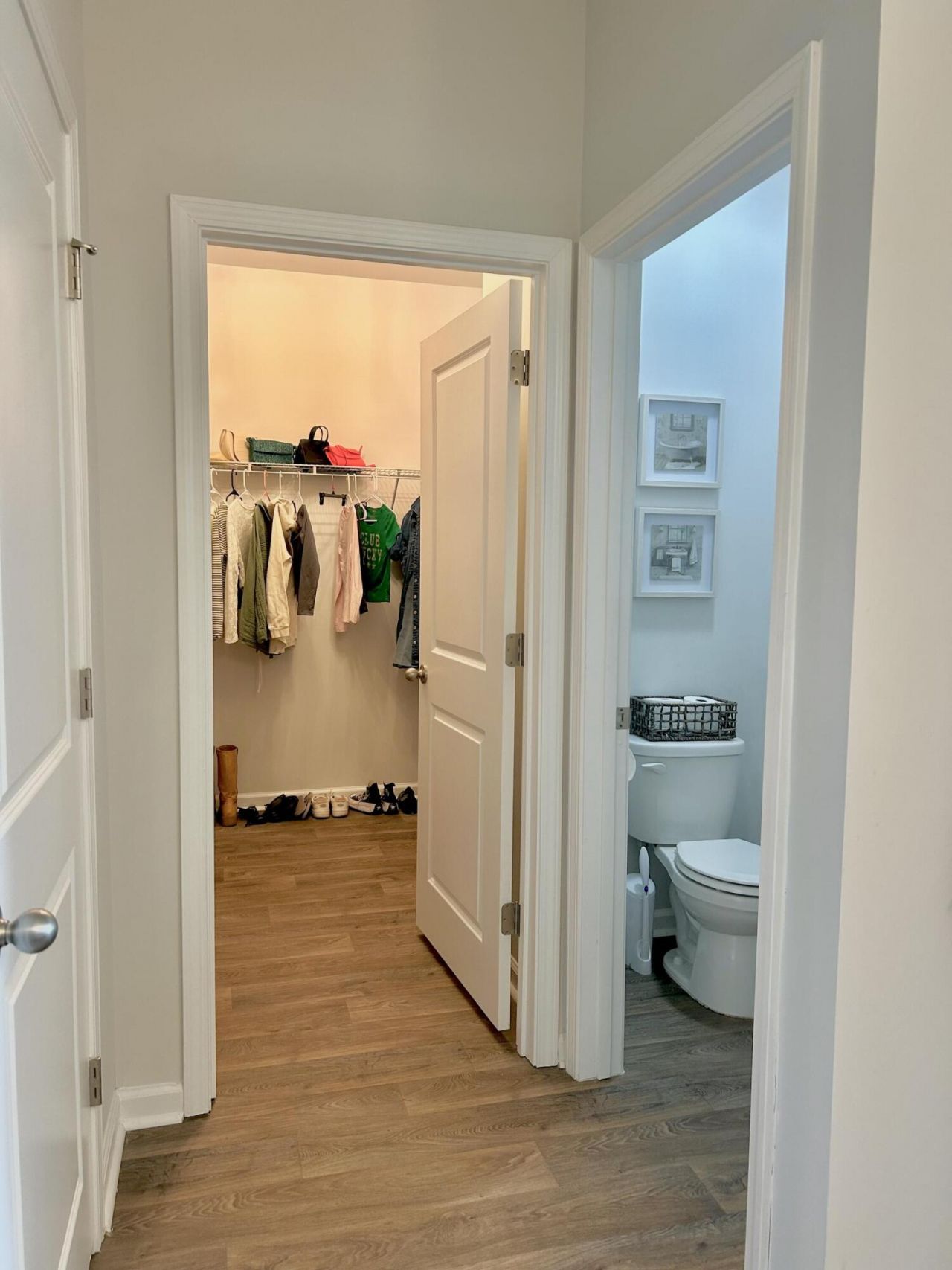 215 Watersglen Drive Photo 28