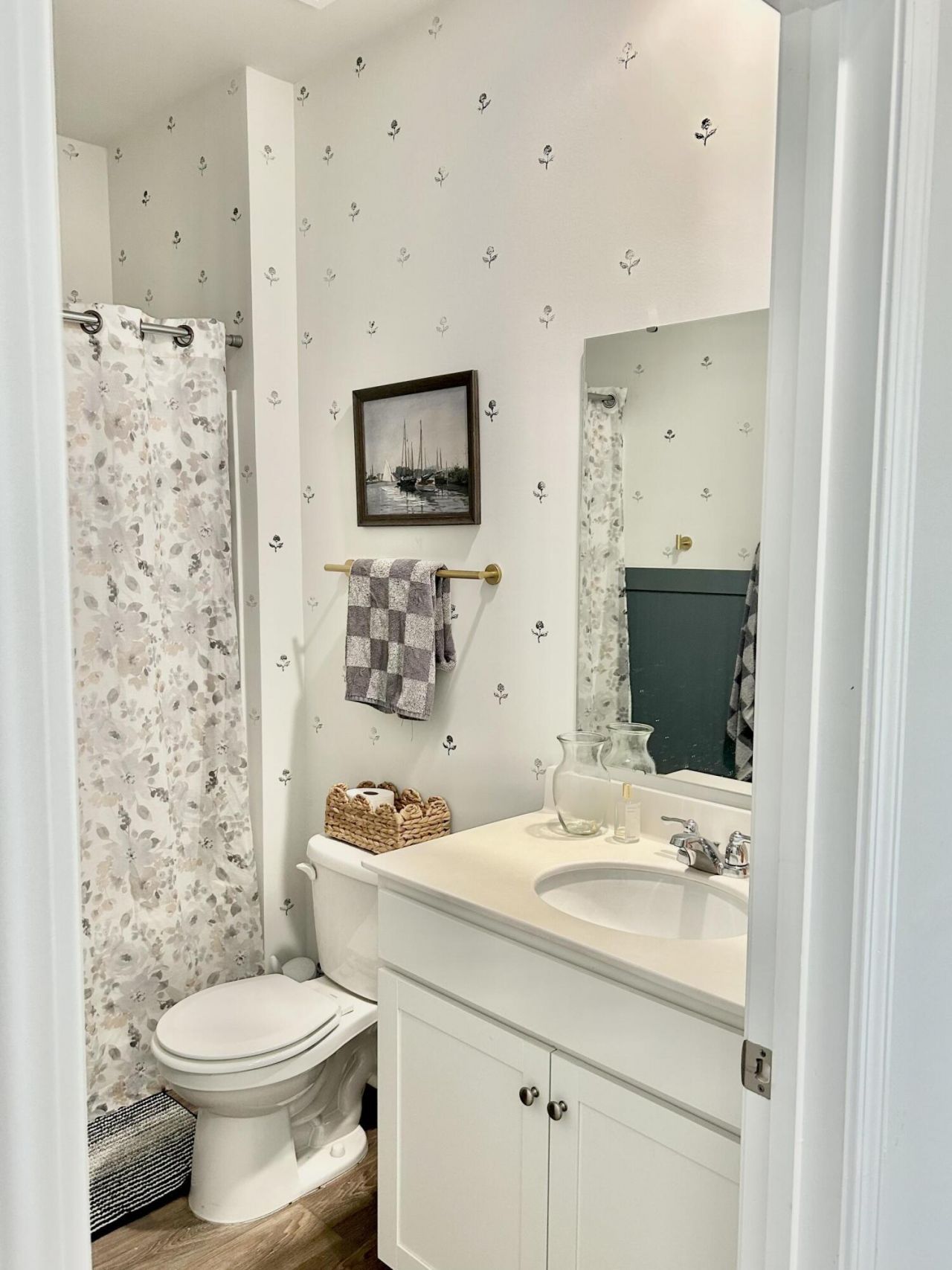 215 Watersglen Drive Photo 8
