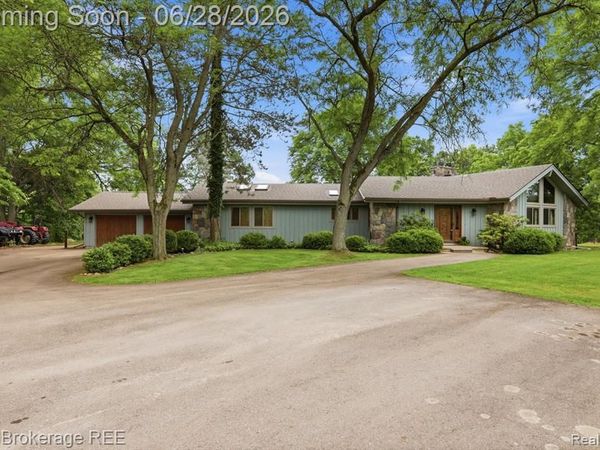 8475 Knox Road, Springfield Twp, MI 48348