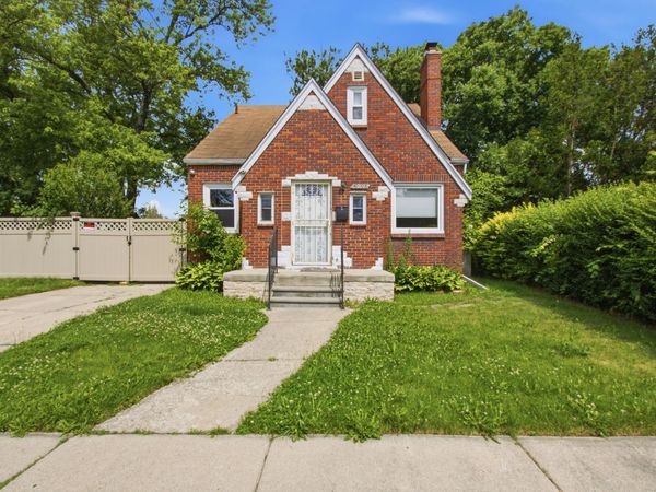 9194 Prest Street, Detroit, MI 48228