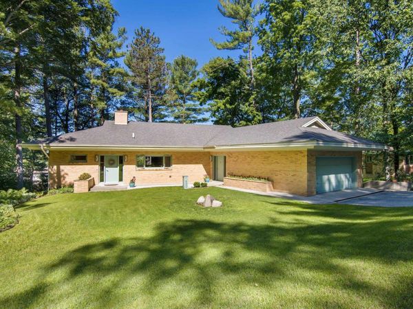 1630 Timber Lane Drive, Traverse City, MI 49686