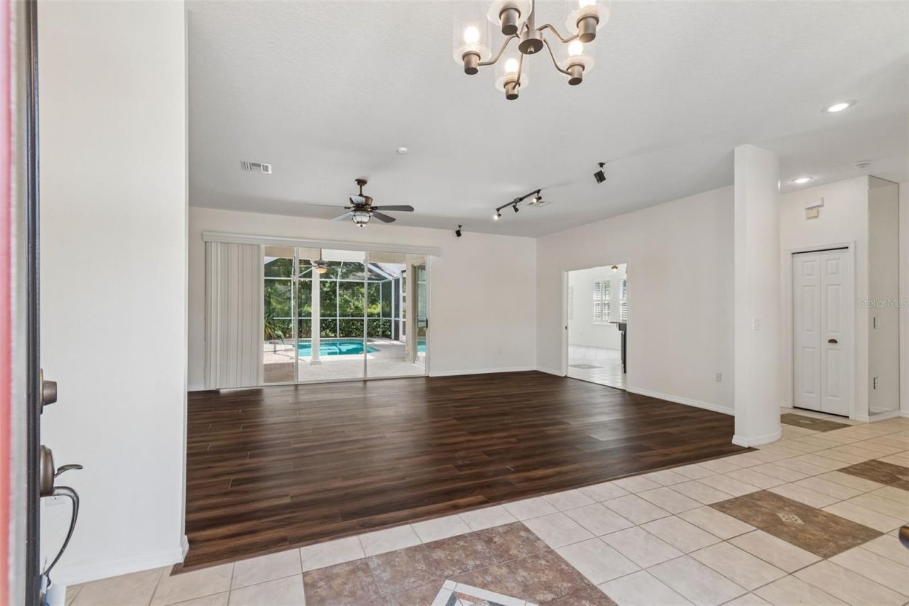 1230 Berkshire Lane, Tarpon Springs, FL 34688 Photo