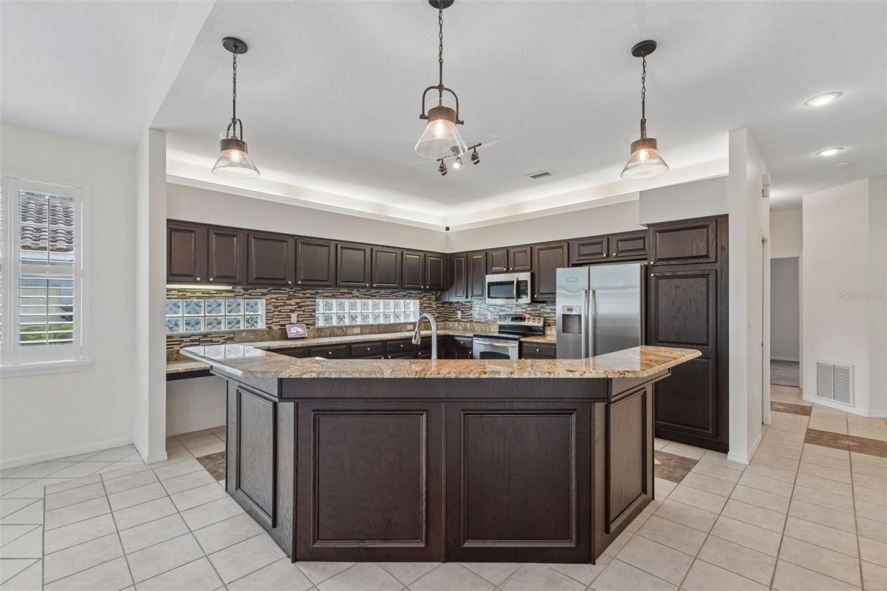 1230 Berkshire Lane, Tarpon Springs, FL 34688 Photo