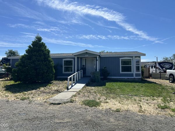 620 E Viewpoint Drive, Culver, OR 97734