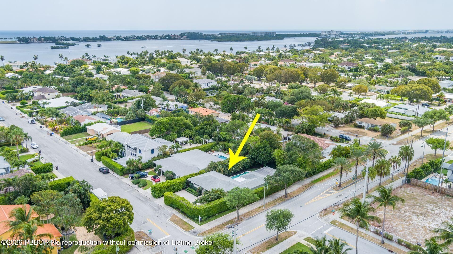 246 Gray Street, West Palm Beach, FL 33405 Photo