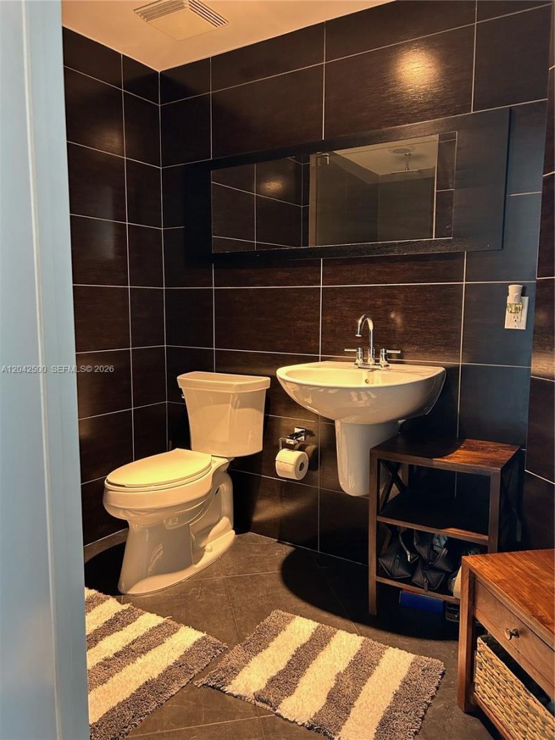 690 SW 1st Ct , Unit 3101, Miami, FL 33130 Photo