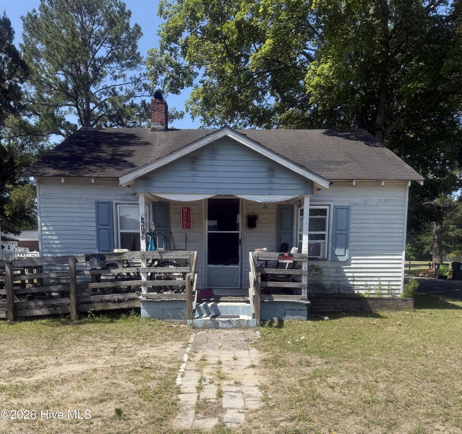 219 Morris Street, Williamston, NC 27892 Main Photo
