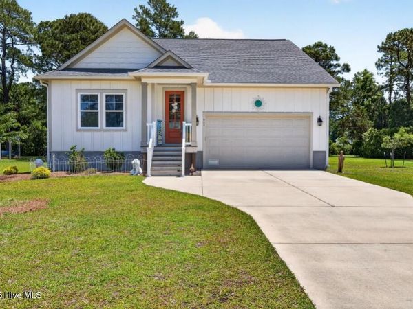 904 Sea Holly Court , New Bern, NC 28560