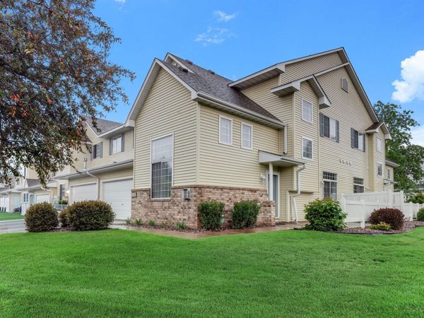 3128 Juniper Lane, Unit E, Woodbury, MN 55125