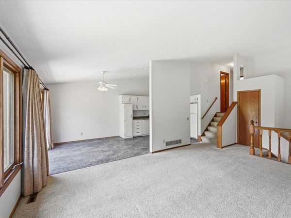 4029 Silver Lake Rd NE, Saint Anthony, MN 55421