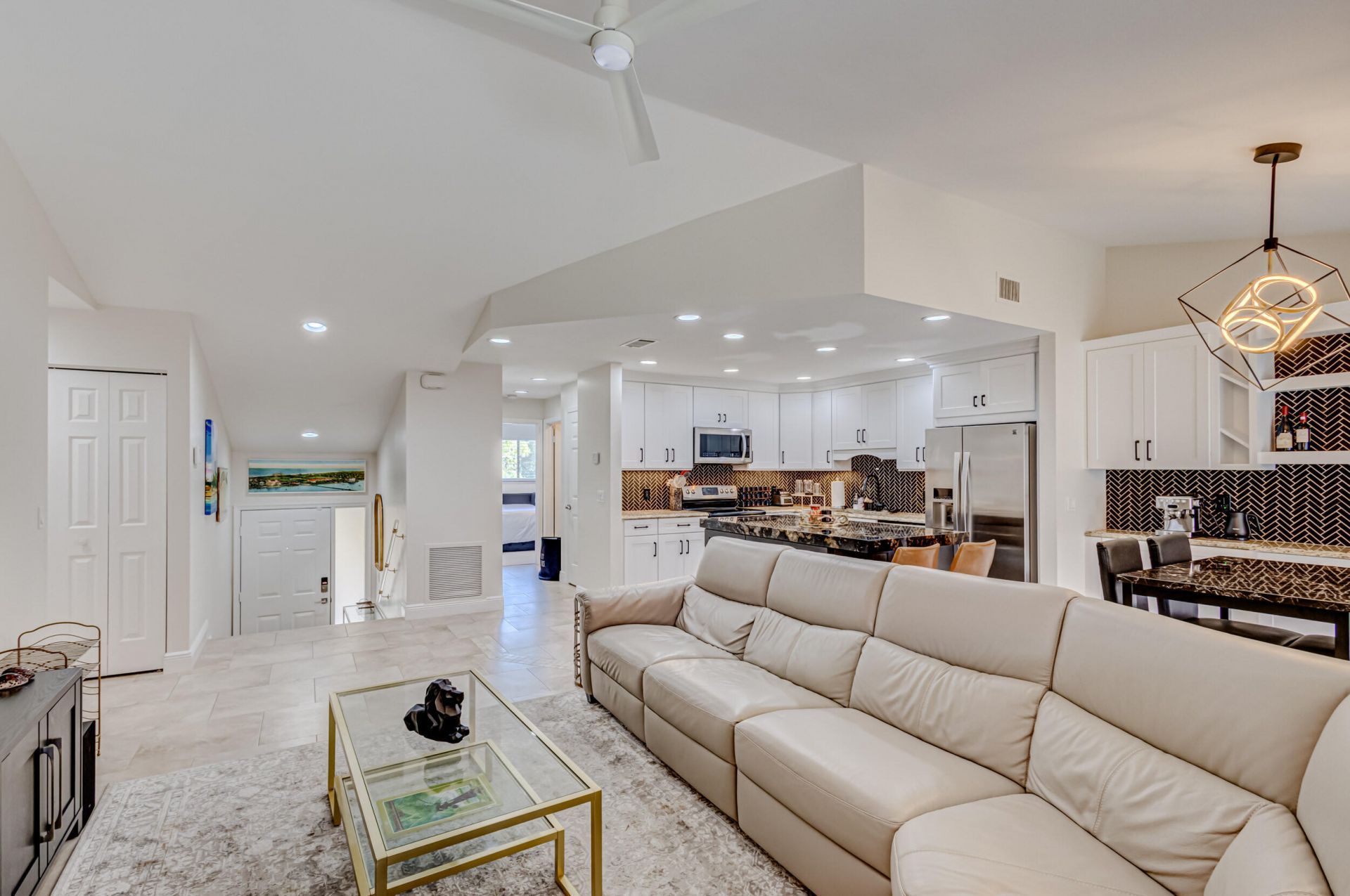 13 Lexington Lane E, Unit F, Palm Beach Gardens, FL 33418 Photo