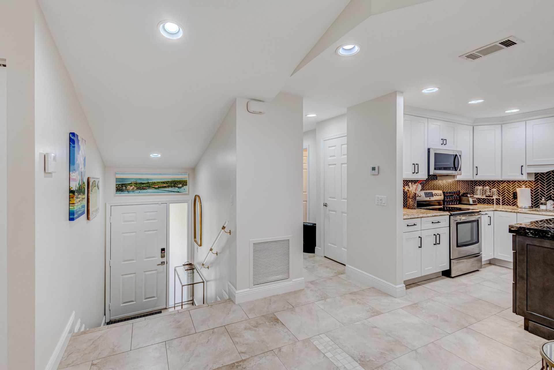 13 Lexington Lane E, Unit F, Palm Beach Gardens, FL 33418 Photo