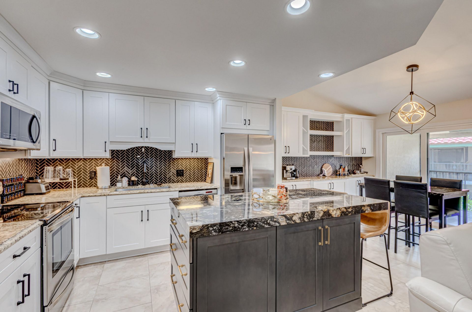 13 Lexington Lane E, Unit F, Palm Beach Gardens, FL 33418 Photo