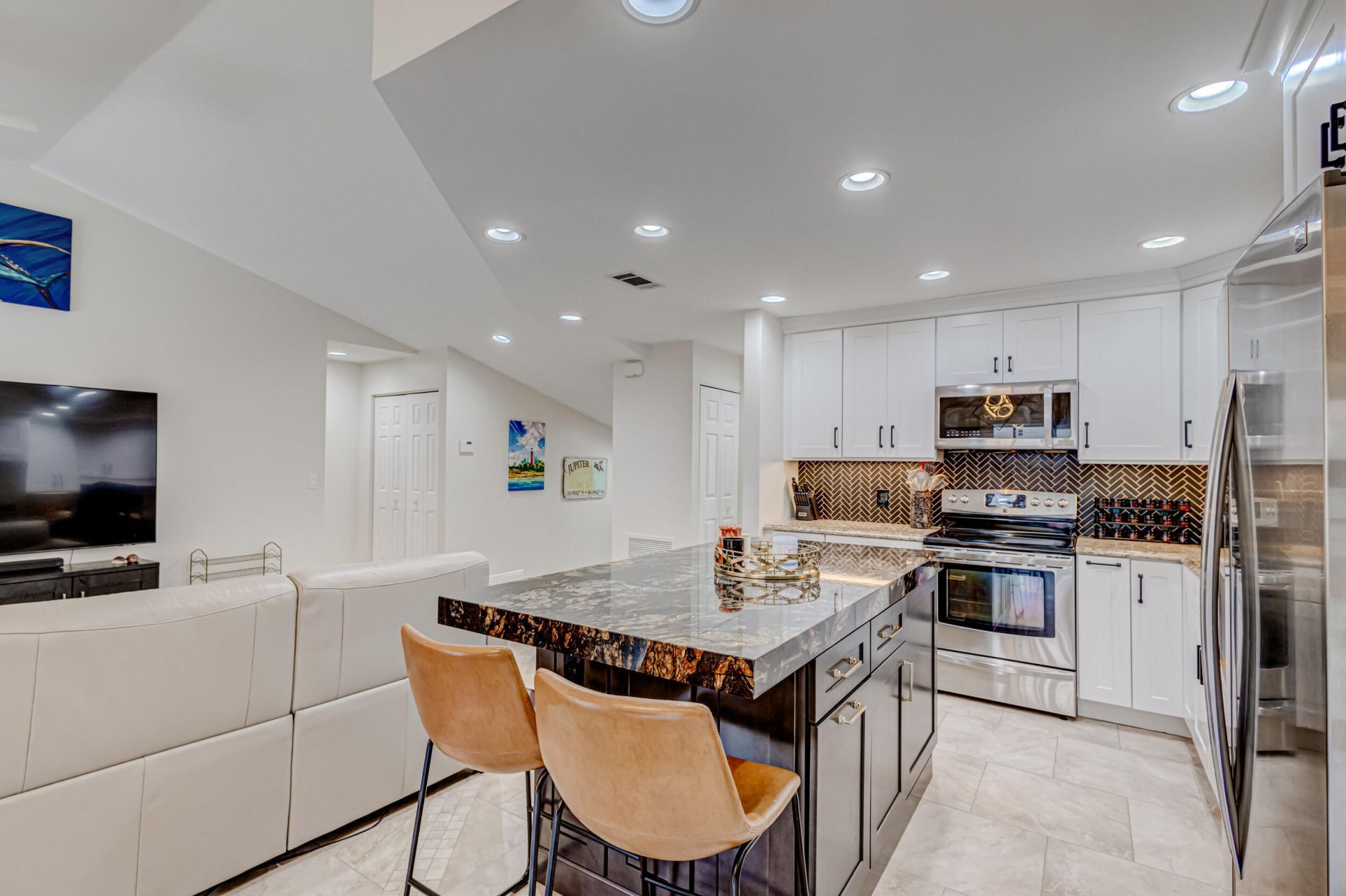 13 Lexington Lane E, Unit F, Palm Beach Gardens, FL 33418 Photo
