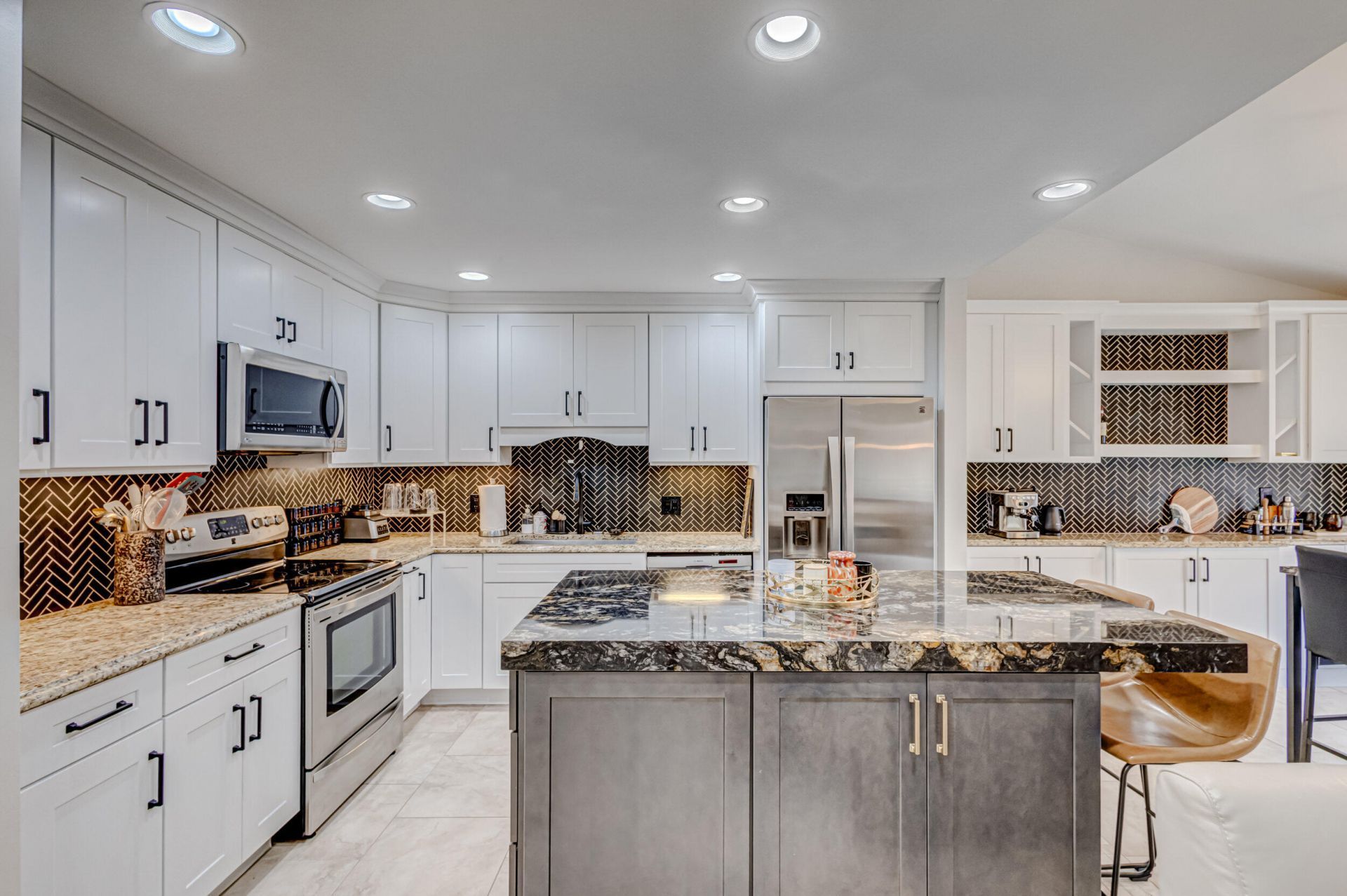 13 Lexington Lane E, Unit F, Palm Beach Gardens, FL 33418 Photo