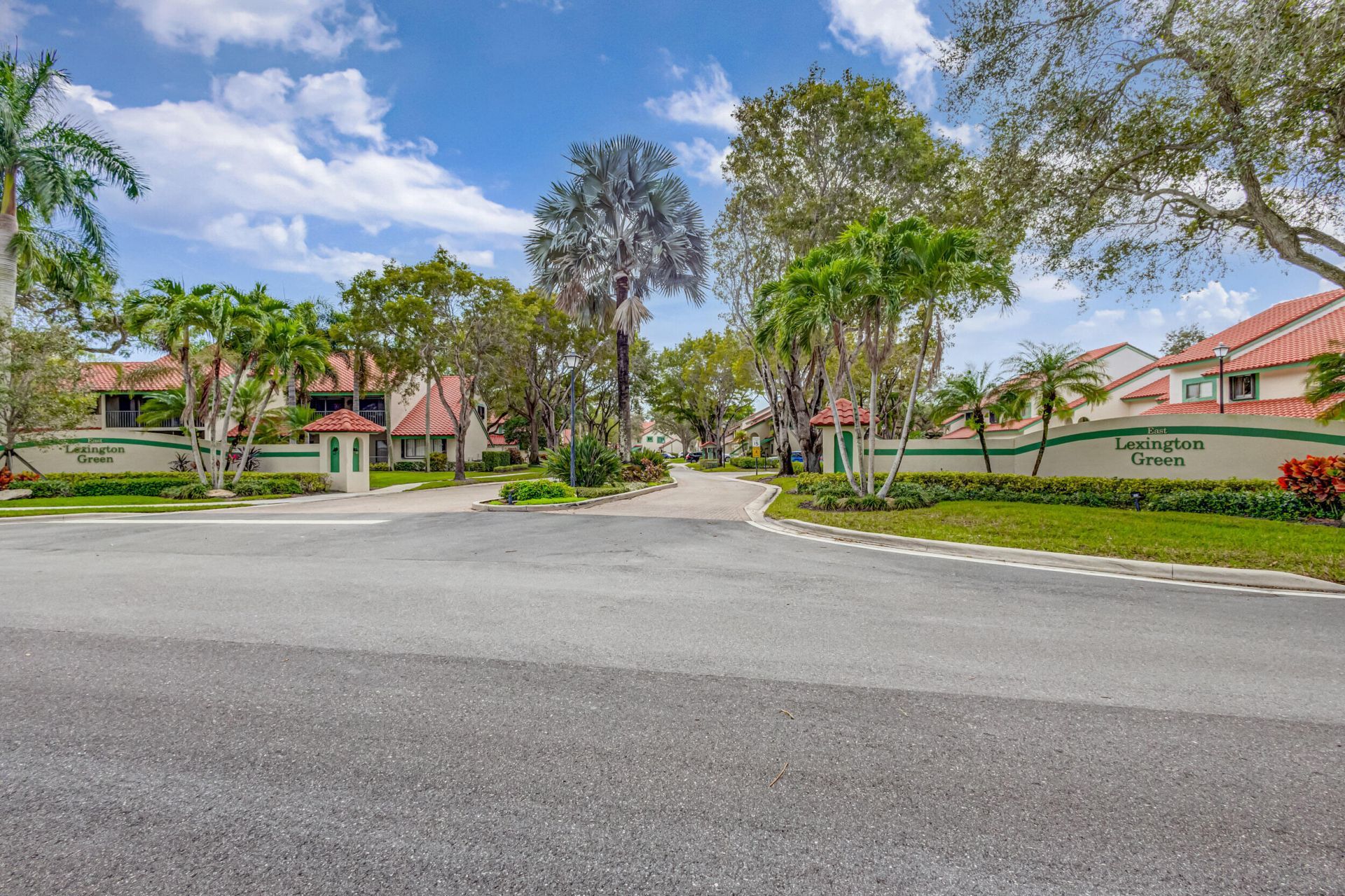 13 Lexington Lane E, Unit F, Palm Beach Gardens, FL 33418 Photo