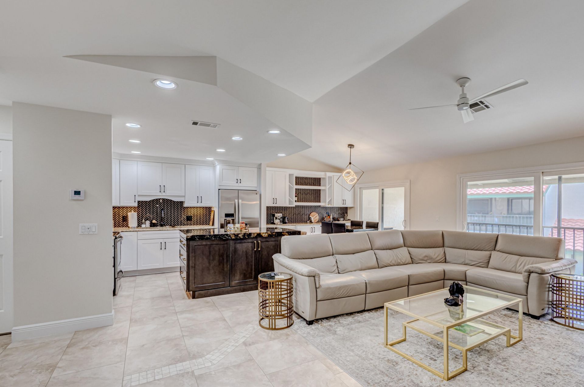 13 Lexington Lane E, Unit F, Palm Beach Gardens, FL 33418 Photo