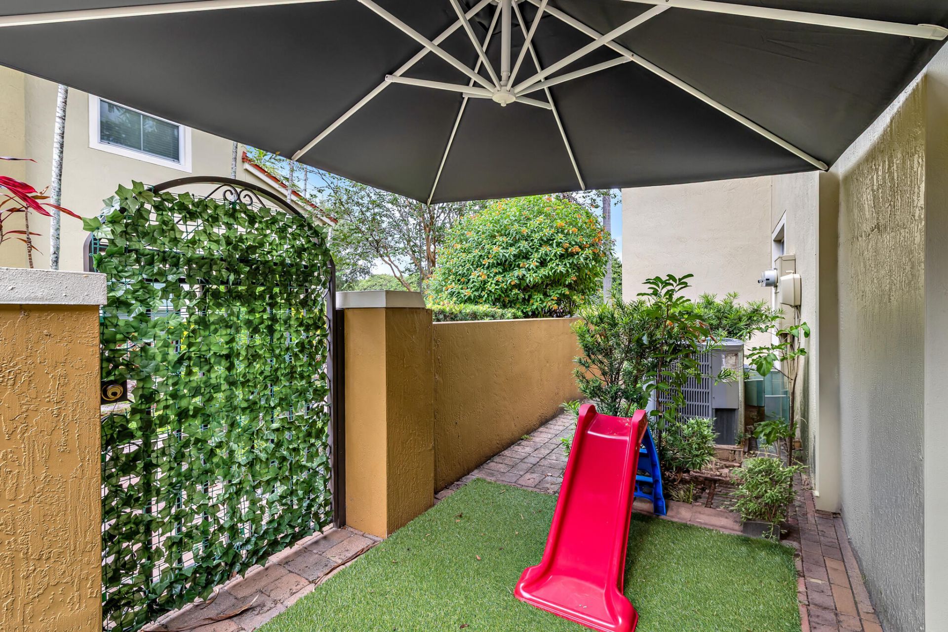 364 Lake Monterey Circle, Boynton Beach, FL 33426 Photo