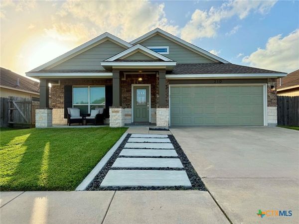 210 Cobble Stone Court, Victoria, TX 77904